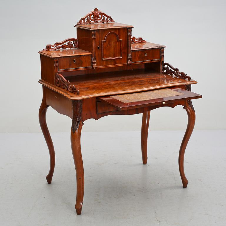 SKRIVBORD, nyrokoko, 1800-talets slut.