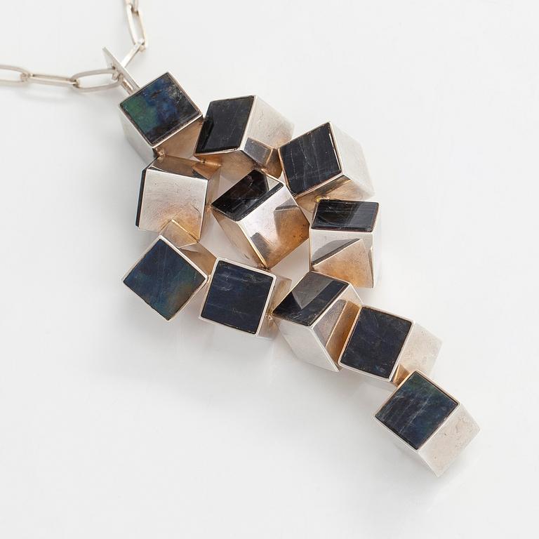 Helge Narsakka, a silver and spectrolite pendant, 1974.