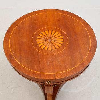 BORD, empirestil, tidigt 1900-tal.