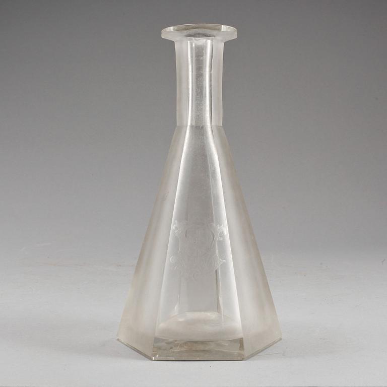 GLASSERVISDELAR, 38 st, möjligen Ryssland och tidigt 1900-tal.