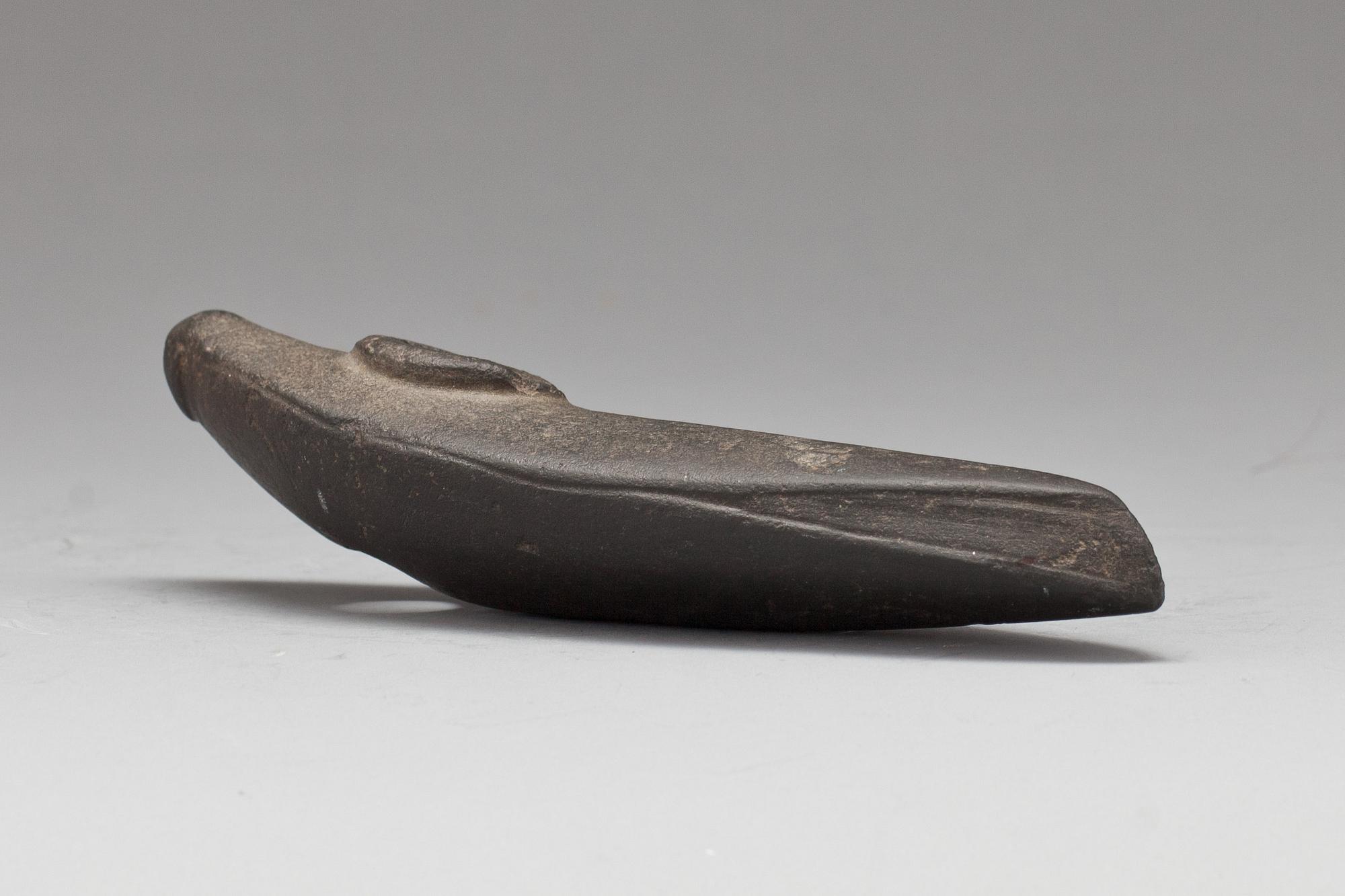 BÅTYXA, sten, Yngre stenåldern (2800-2300 f Kr), Helsingborg.