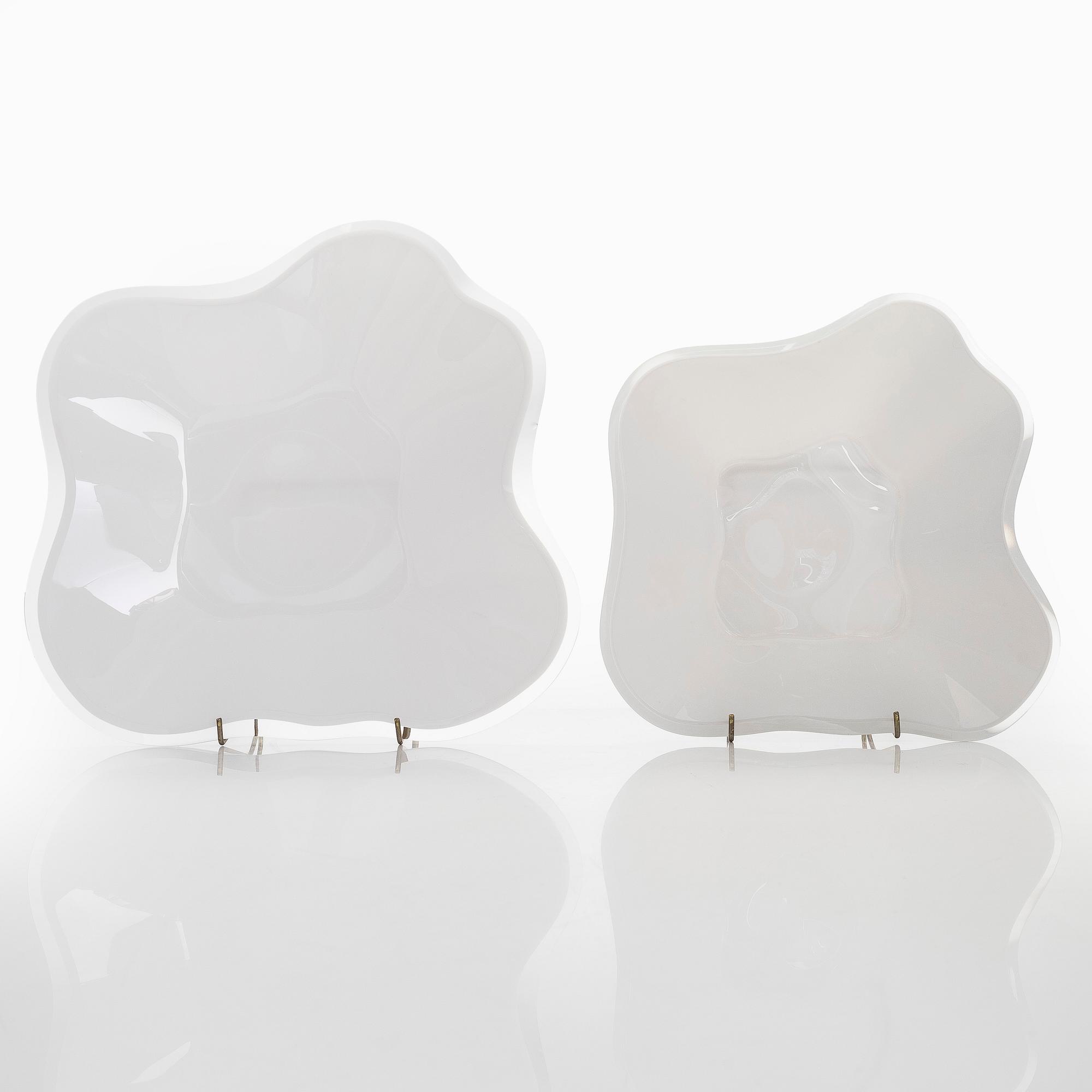 Alvar Aalto, taidelasi, "Aallon kukka", neljä osaa, signeerattu Alvar Aalto 84/1983.