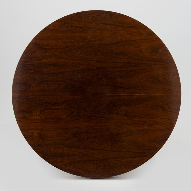 Severin Hansen, mid-20th century dining table, model 180 for Haslev Møbelsnedkeri, Denmark.