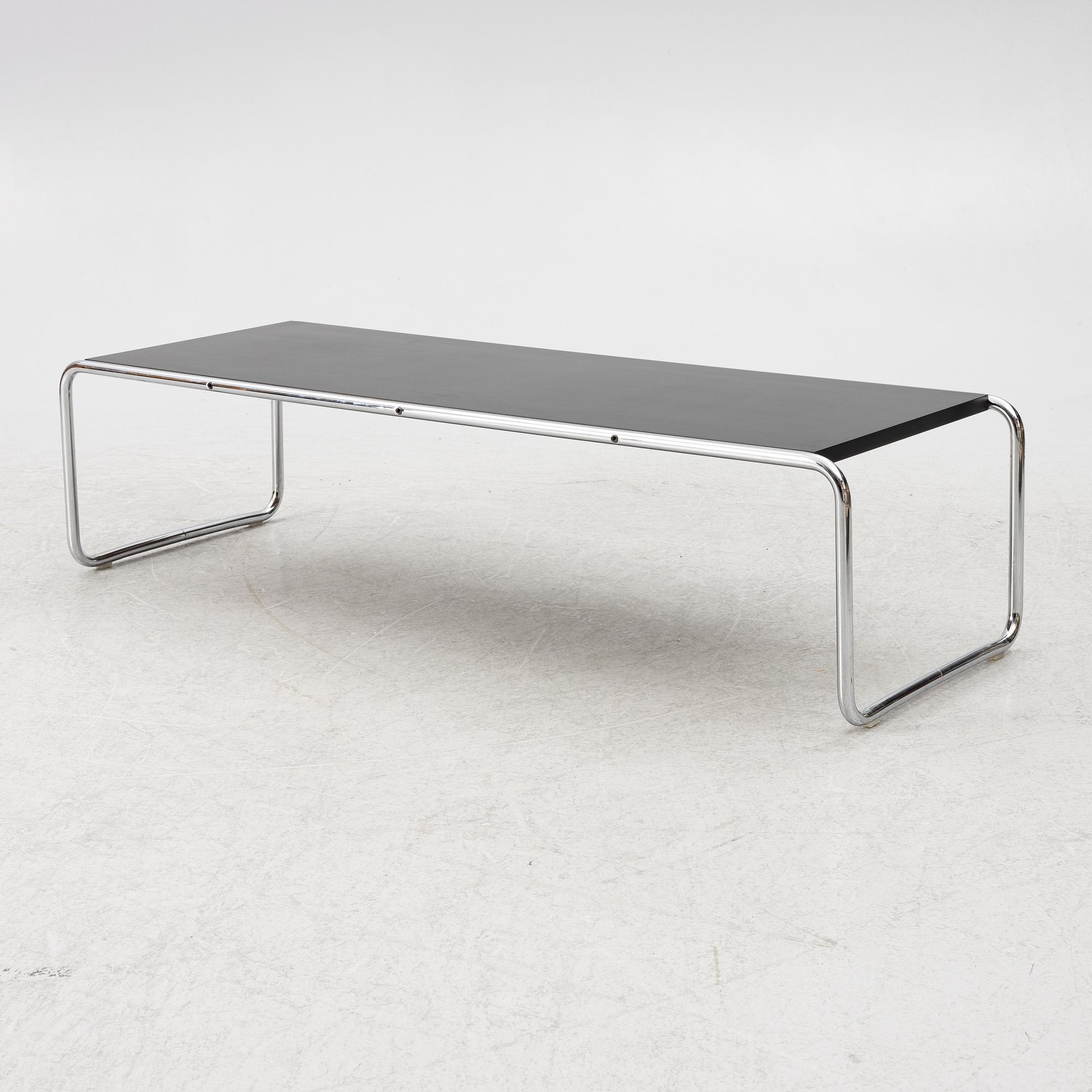 Marcel Breuer, soffbord, "Laccio table", Knoll.