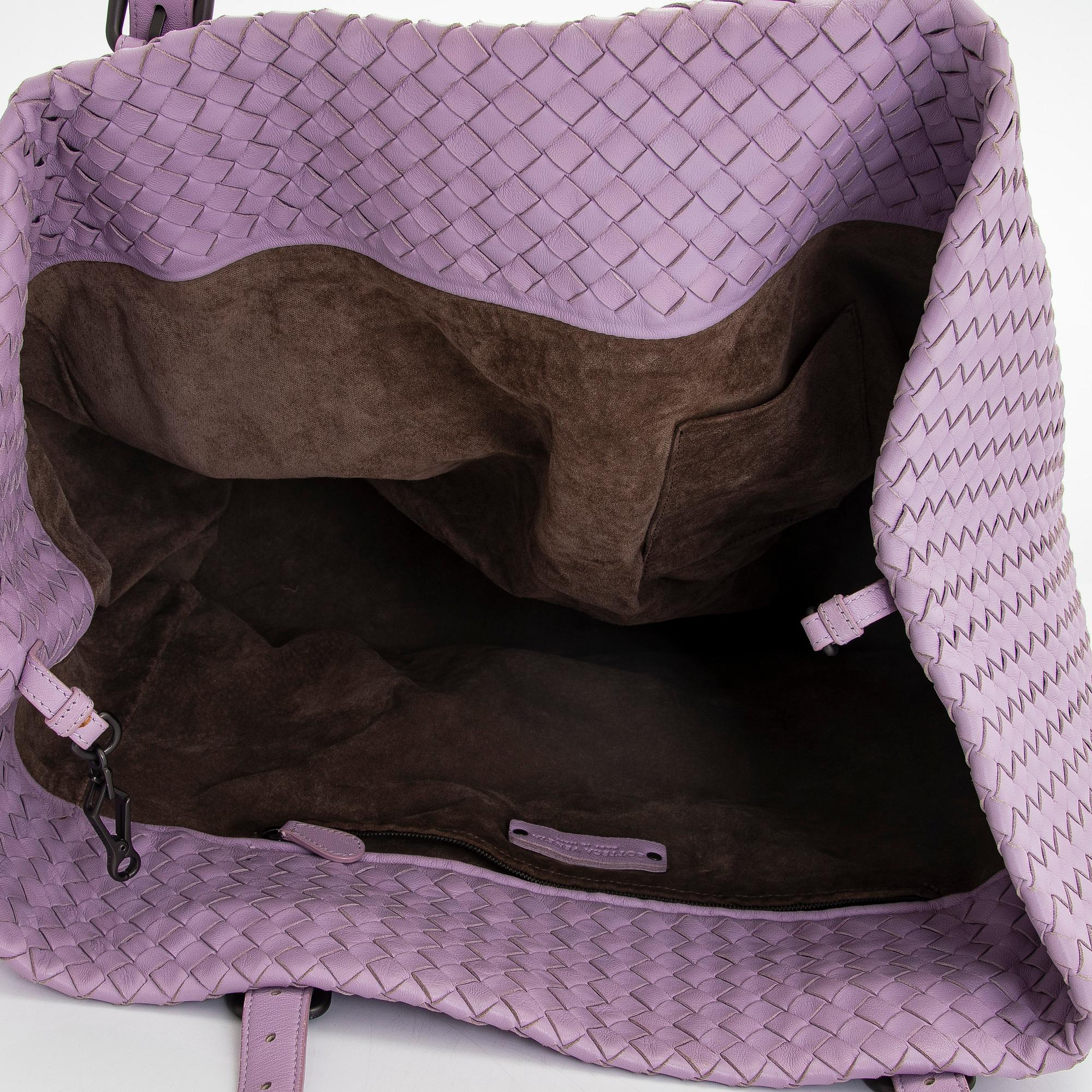 Bottega Veneta, a 'Cesta Tote' bag.