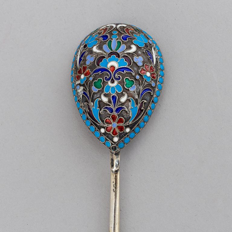 A Russian early 20th century silver and enamel spoon, mark of probably Matryena Andreyevna, Moscow 1899-1908.