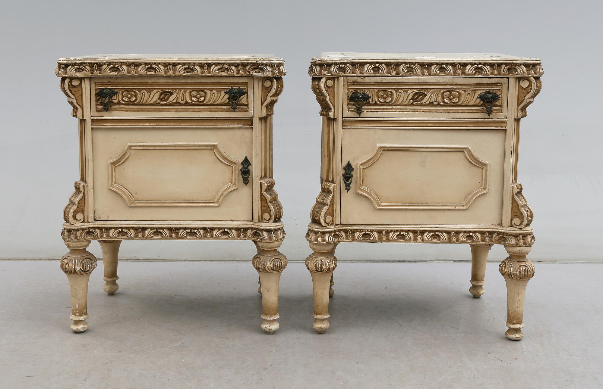 SÄNGBORD, 1 par, 2000-tal.