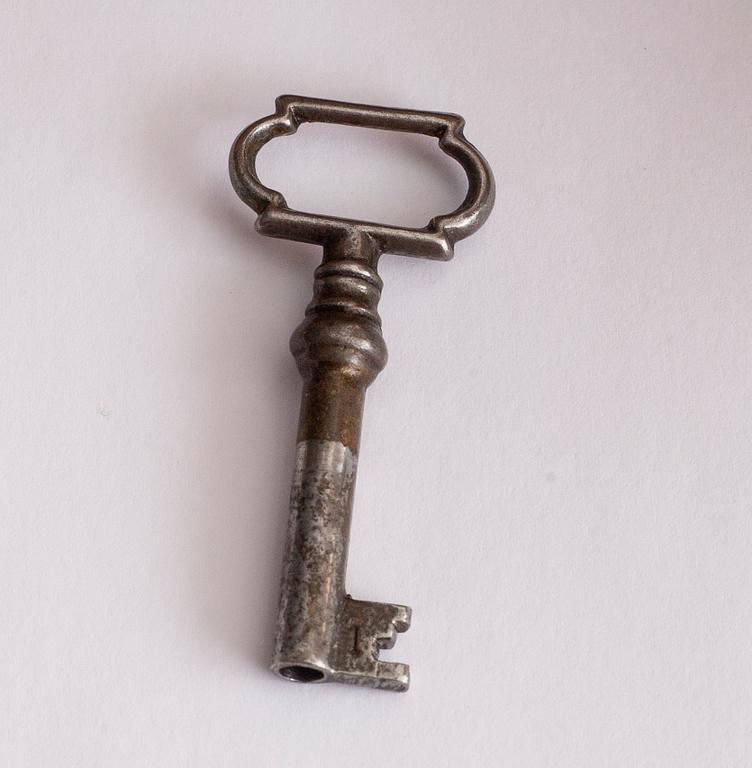 SKÅP. "Eugen" Svenska möbelfabrikerna Bodafors 1900-talets mitt.