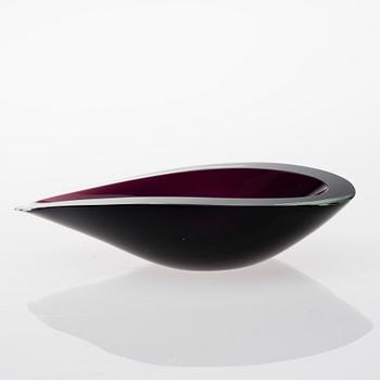 KAJ FRANCK, BOWL. Willow leaf. Signed K. Franck, Nuutajärvi Notsjö -54.