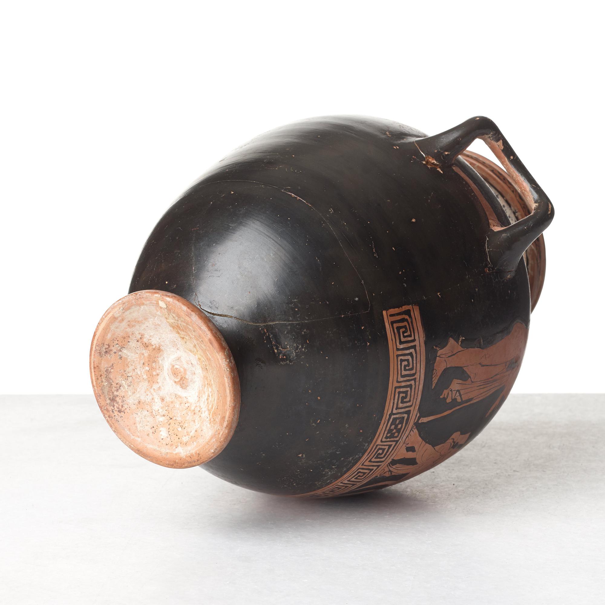 HYDRIA, lergods. Grekisk, Rödfigurig, troligen omkring 300-tal f. Kr.