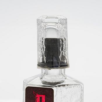 Timo Sarpaneva, prototypes, 4 bottles, and 6 schnapps glasses, made at the Karhula/Iittala glassworks in 1976.