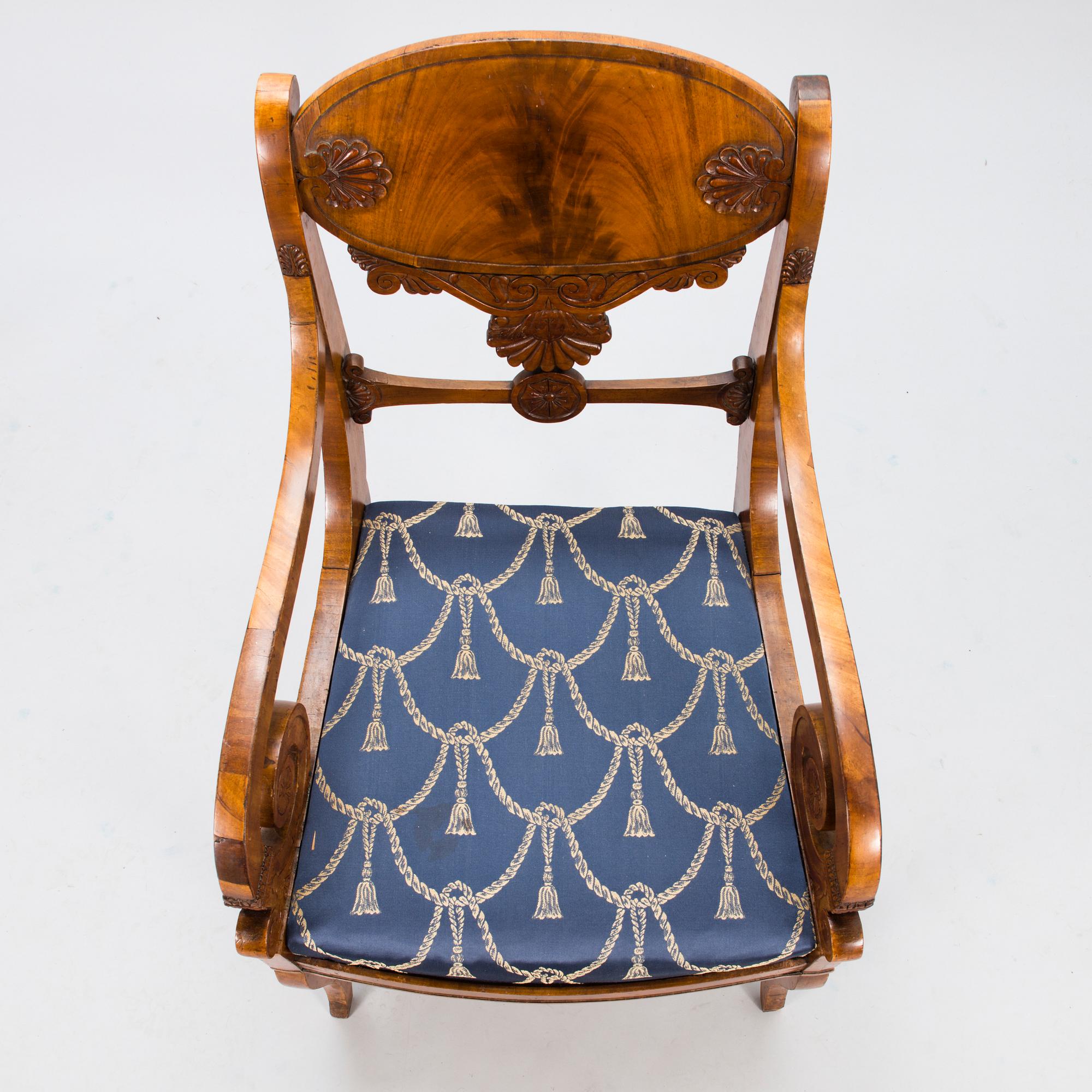 A RUSSIAN BIEDERMEIER CHAIR, ca 1820-1840s.