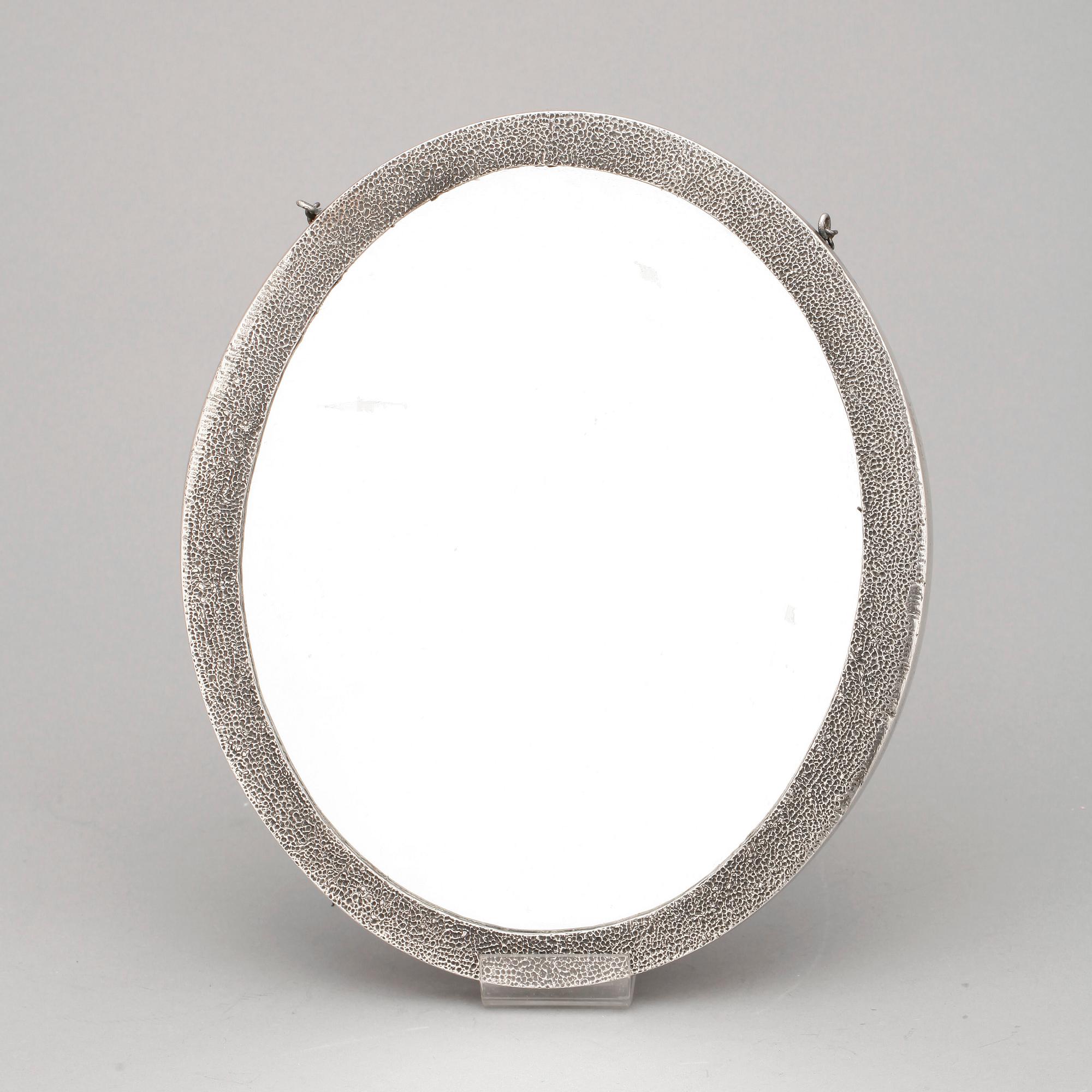 SPEGEL, silver, troligen Osmanska riket. 1900-tal. Total vikt ca 1580 gram.