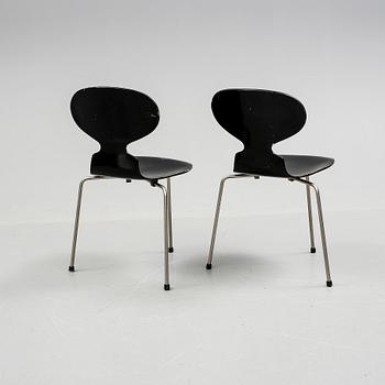 STOLAR, 2 st, "Myran", Arne Jacobsen, Fritz Hansen, 1900-talets mitt.