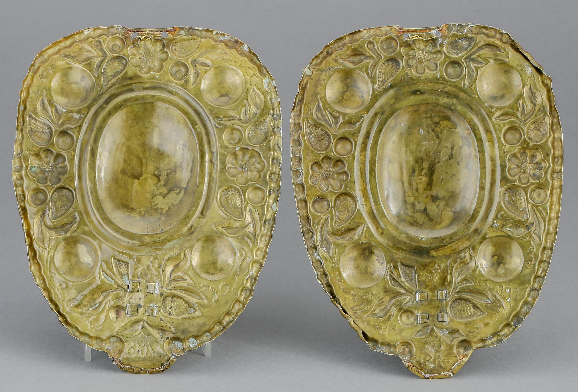 LJUSPLÅTAR, ett par, barockstil, 1800-tal.