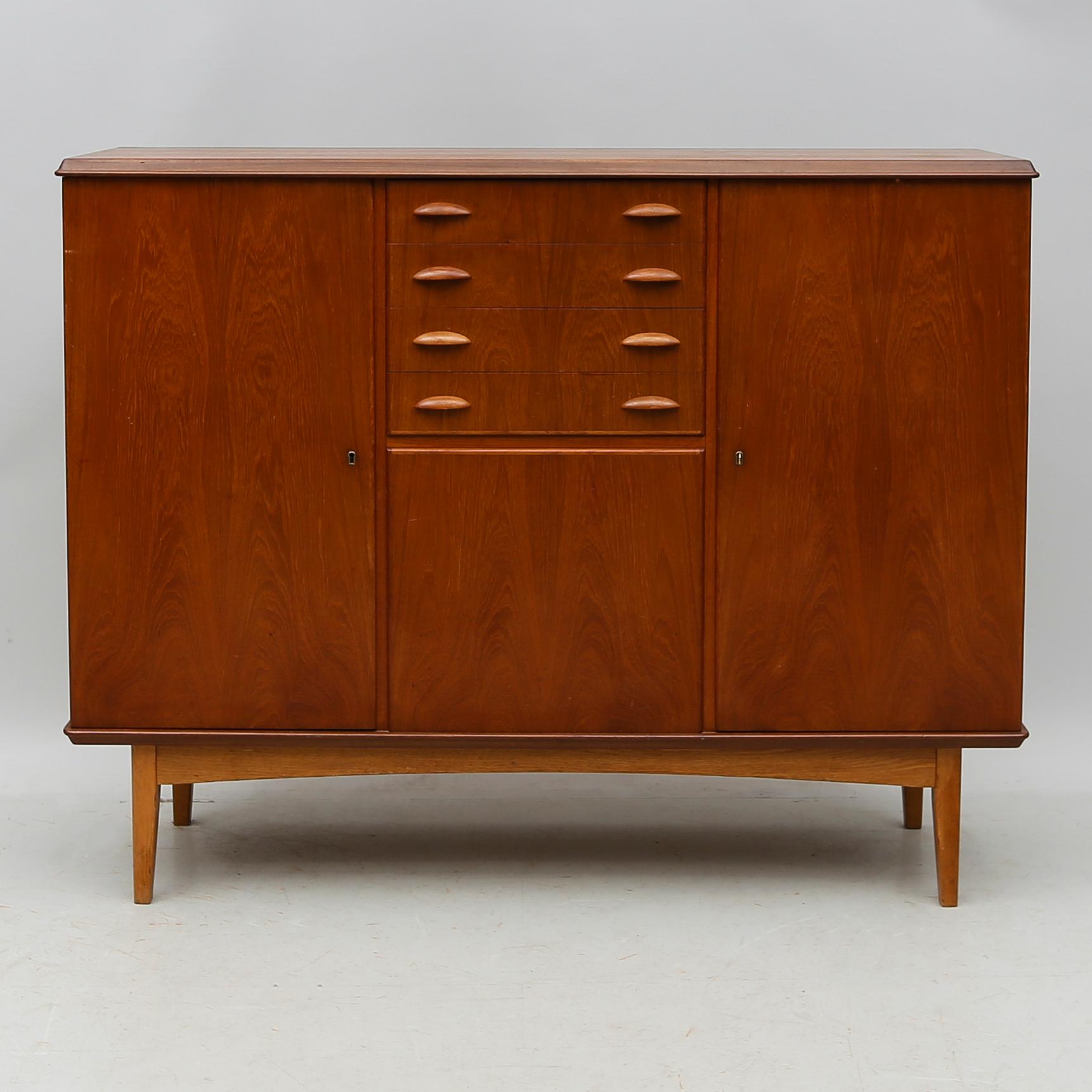 SIDEBOARD, Danmark, 1900-talets andra hälft.