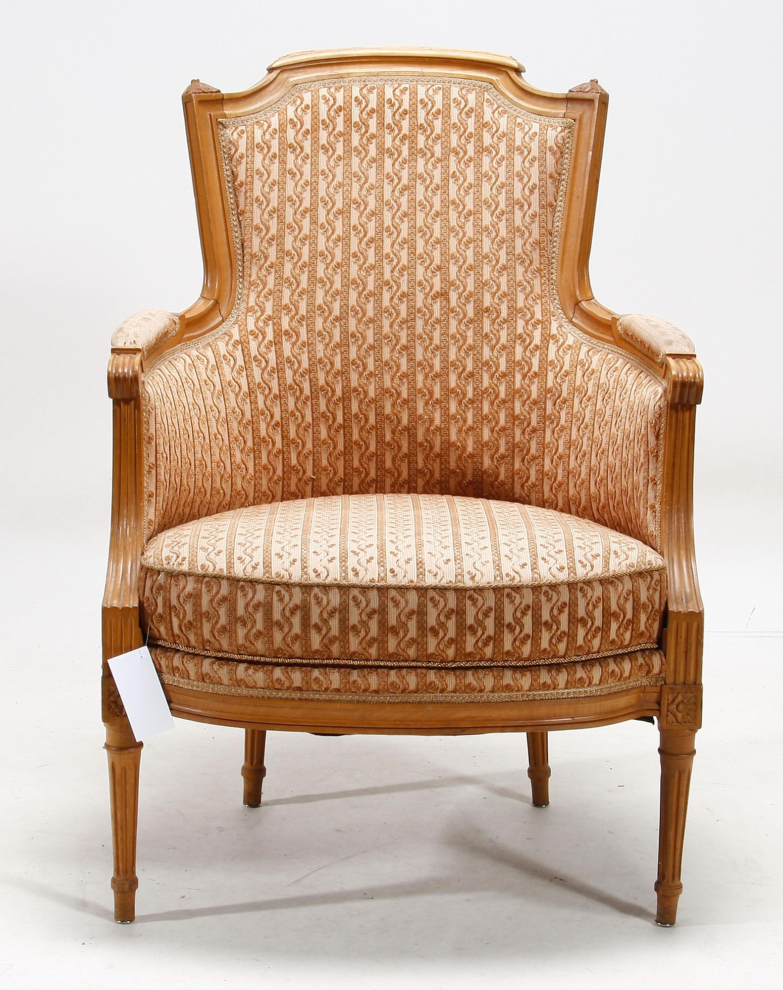 BERGÉRE, Louis XVI-stil, 1900-talets första hälft.