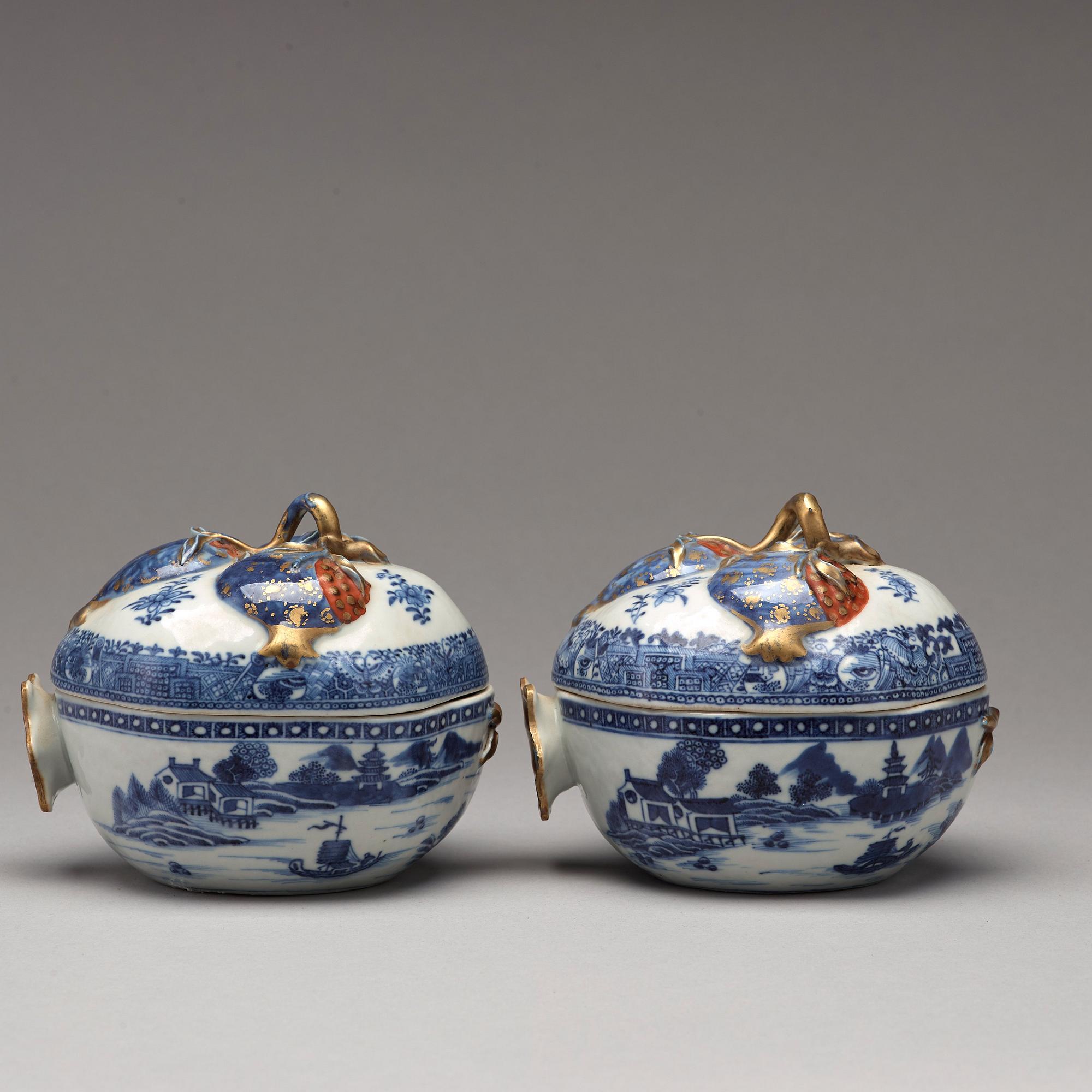 TERRINER med FAT, ett par, kompaniporslin. Qing dynastin, Qianlong (1736-95).