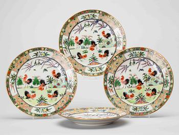 TALLRIKAR, 4 st, Kina, porslin. 1900-talets första hälft.