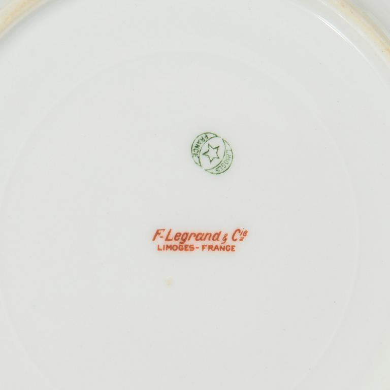 Ruoka-astiasto, 66 osaa, posliinia, Legrand & Cie, Limoges, Ranska 1900-luvun alkupuoli.