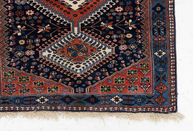 A Yallameh runner, c. 270 x 85 cm.