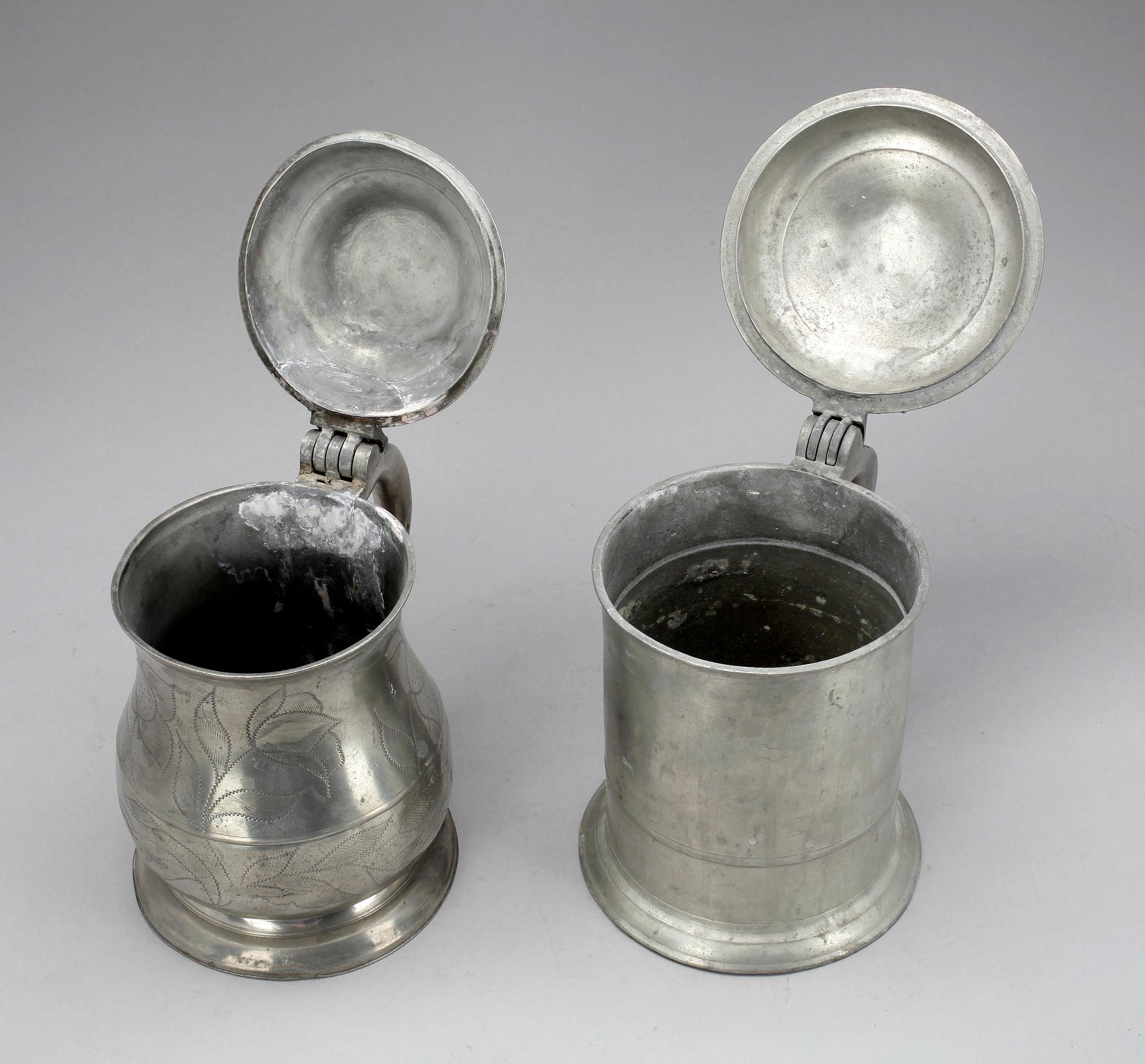 STOP, 2 st, Adolf Helledaij, Jönköping, verksam 1782-1801 samt Nils Abraham Santesson, Stockholm, 1856.