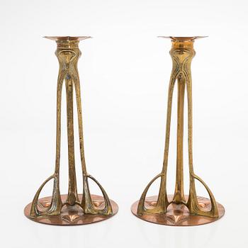 Kynttilänjalkapari, WMF (Württembergische Metallwarenfabrik), 1900-luvun alku.