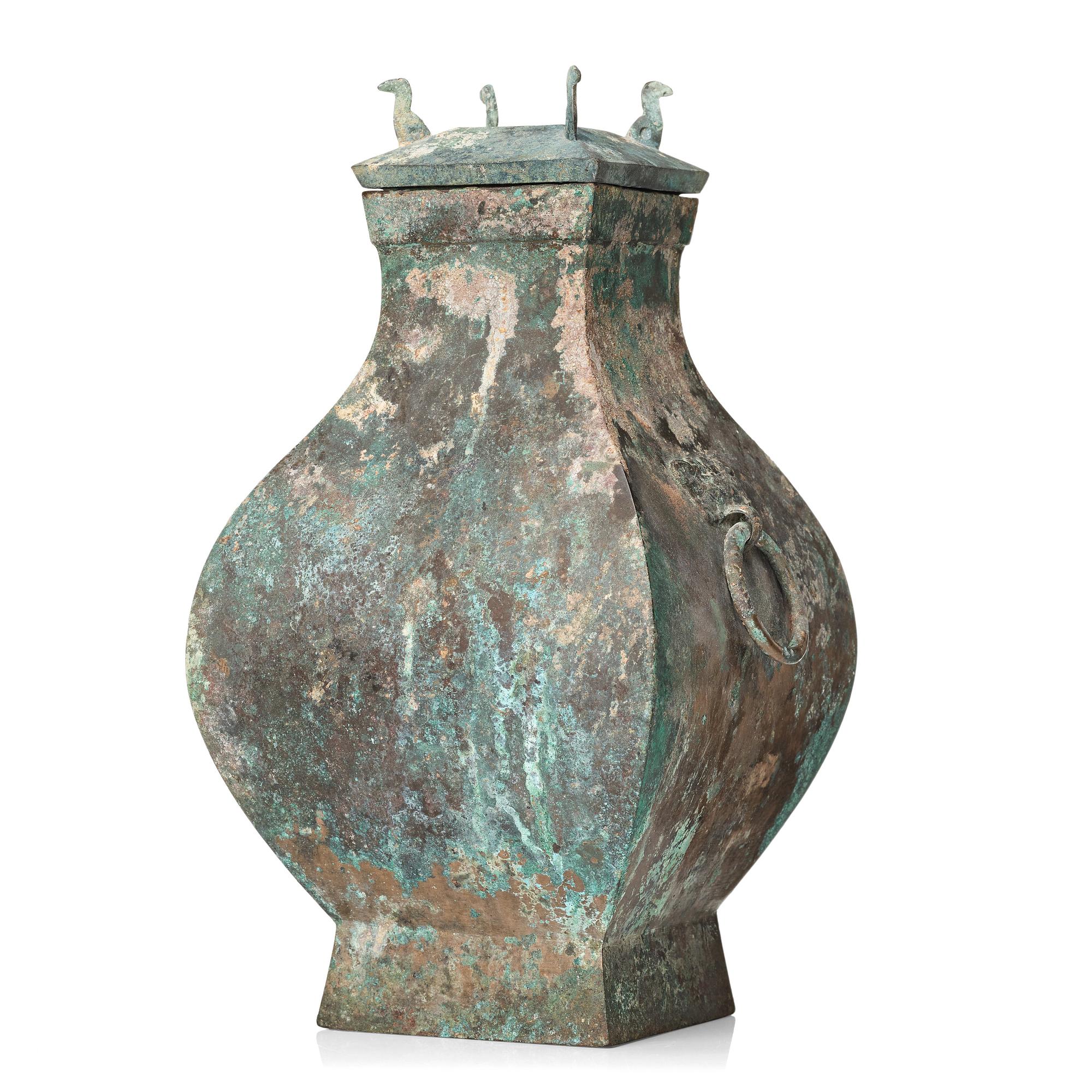 A Han style copper alloy vase with cover, 20th Century.