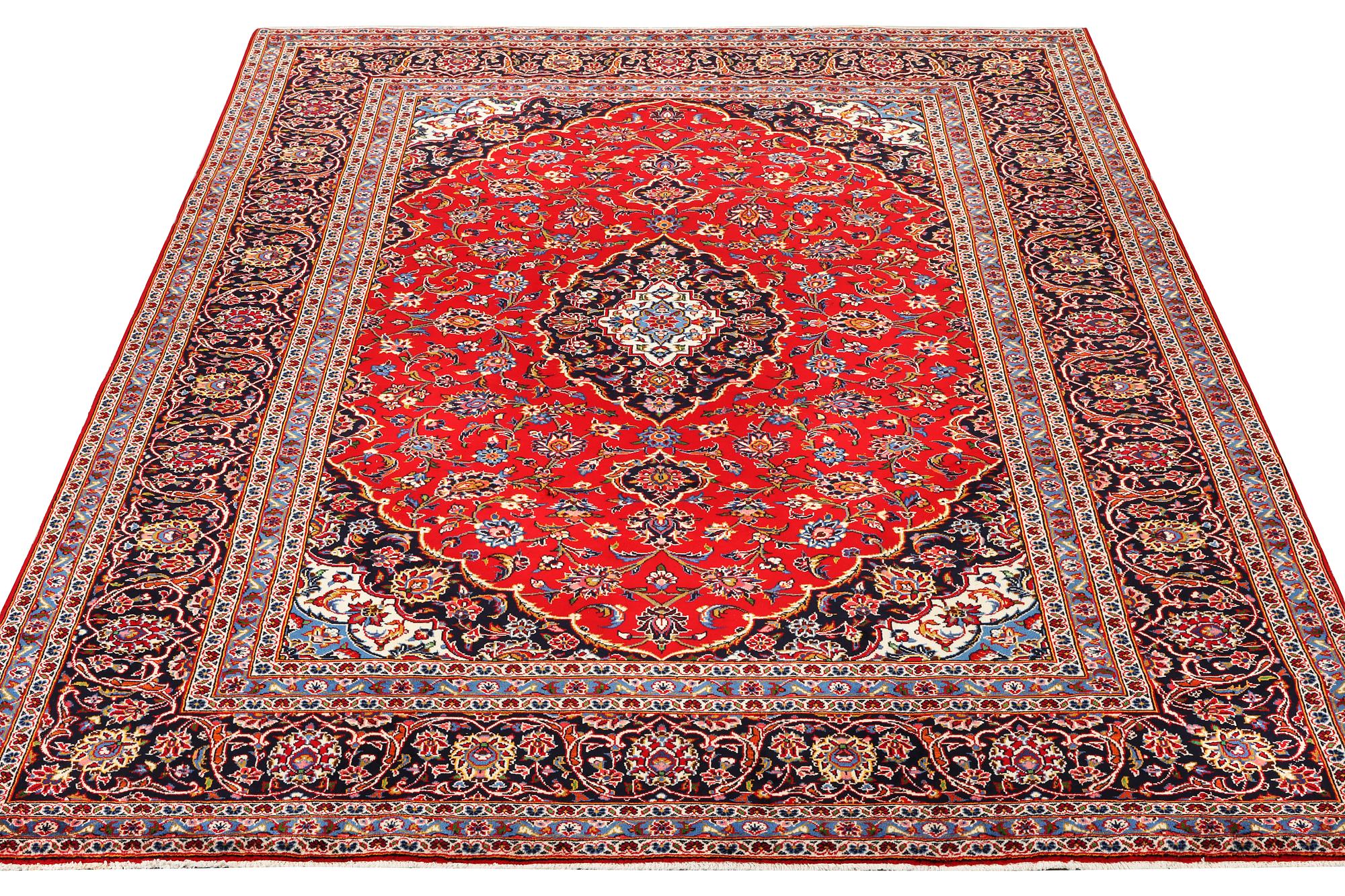 A Keshan carpet, c. 330 x 245 cm.