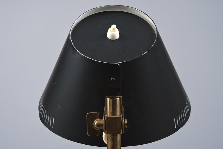 Paavo Tynell, A DESK LAMP, 9222.