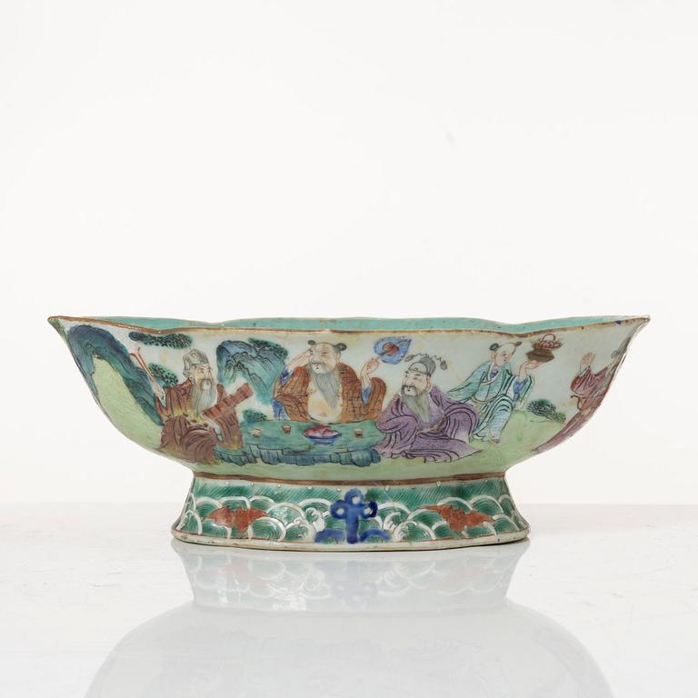 A set of five famille rose tea cups, Qing dynasty, 18th century and a bowl, Qing dynasty, 19th century.