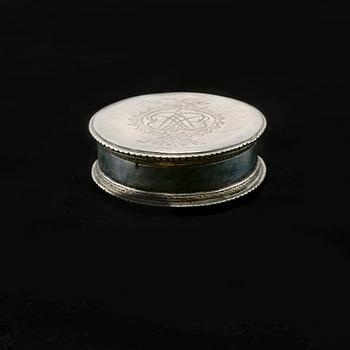 A Swedish 18th century parcel-gilt silver snuff-box, mark of G E Wendt, Gothenburg (1729-1735 (-53)).