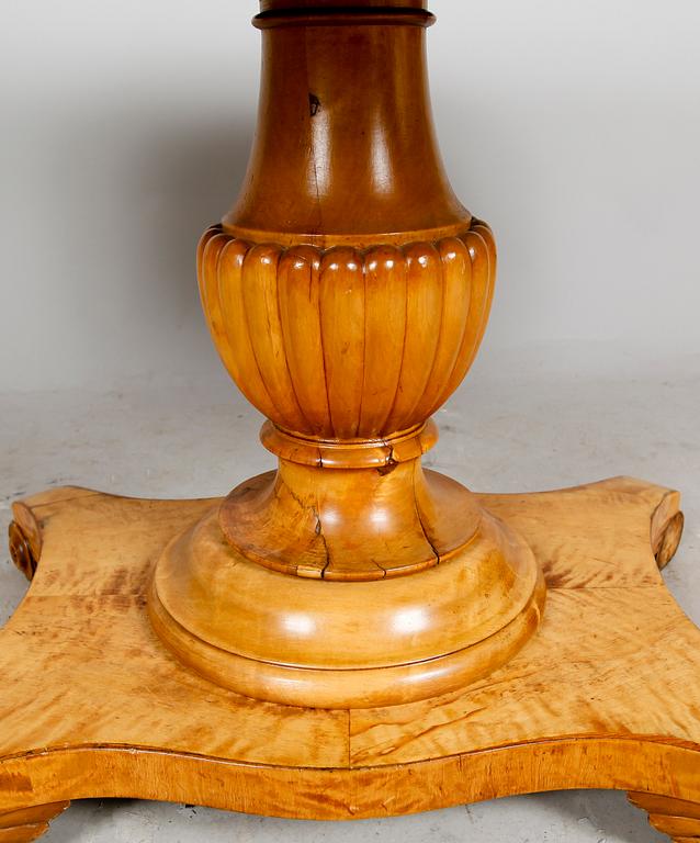 BORD, senempire, 1800-talets första hälft.