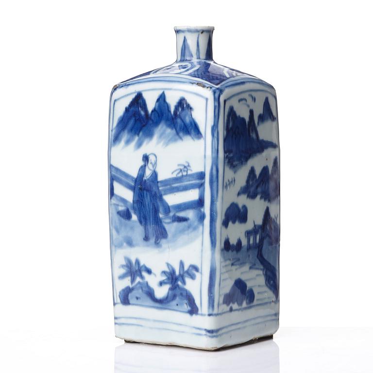 A blue and white bottle, Ming dynasty, 17th Century.