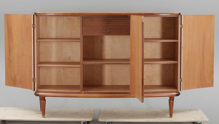 SKÅP/SKÄNK, 1900-talets första hälft.