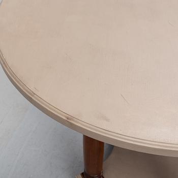An early 20th century table.