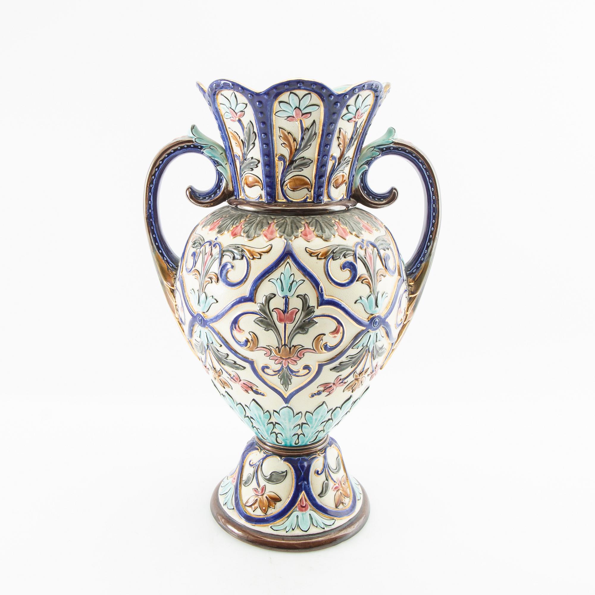 Vase Rörstrand around 1900 majolica.