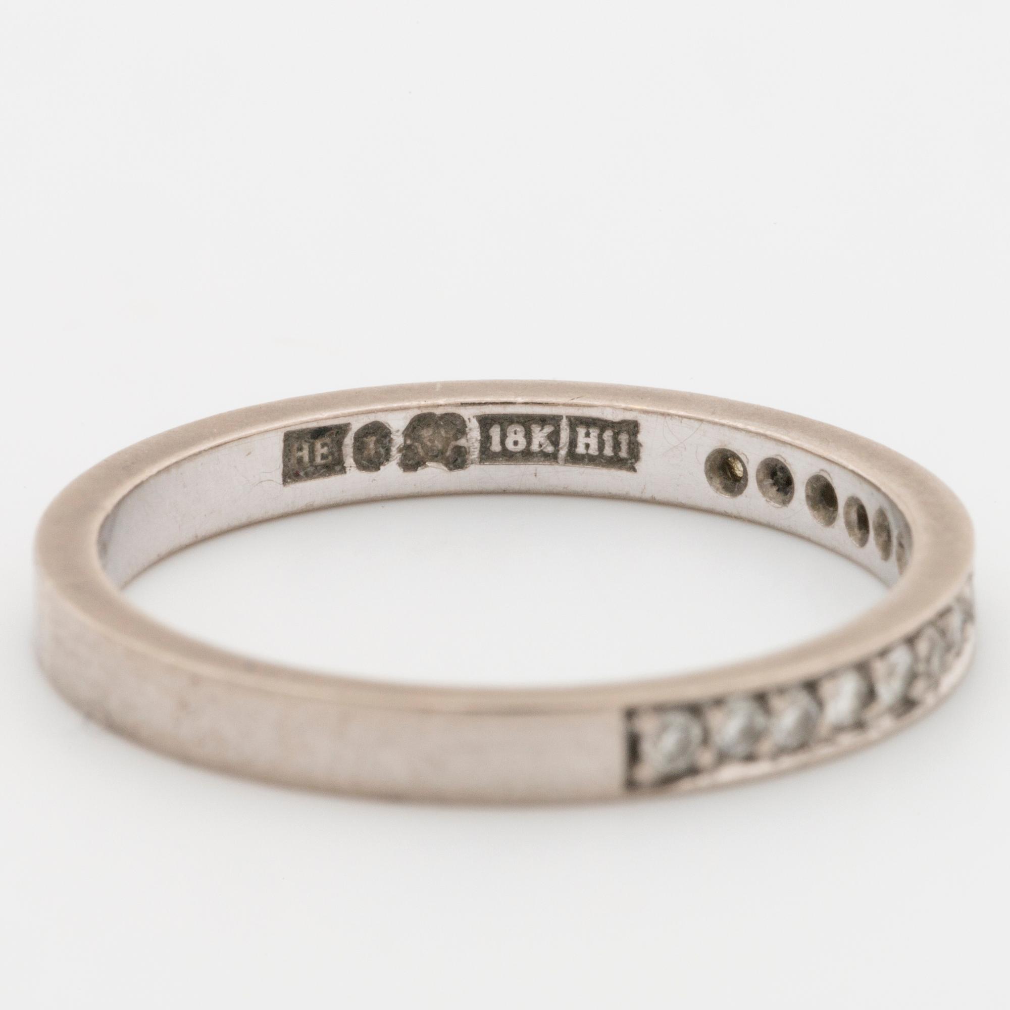 RINGAR, 2st, med briljantslipade diamanter ca 0.21 ct. Engelbert, Stockholm, 2006.