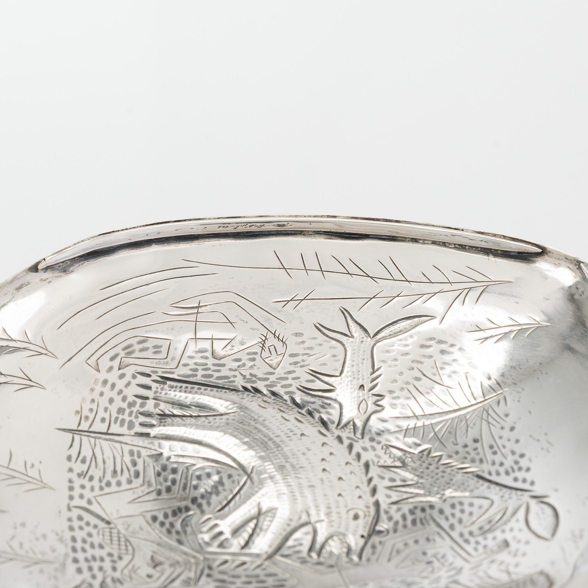 Tapio Wirkkala, A 'Bear hunting' silver dish, Tillander, Helsinki 1953.