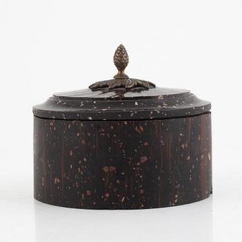 Smörask med lock, Älvdalen, 1800-talets första hälft, Empire.