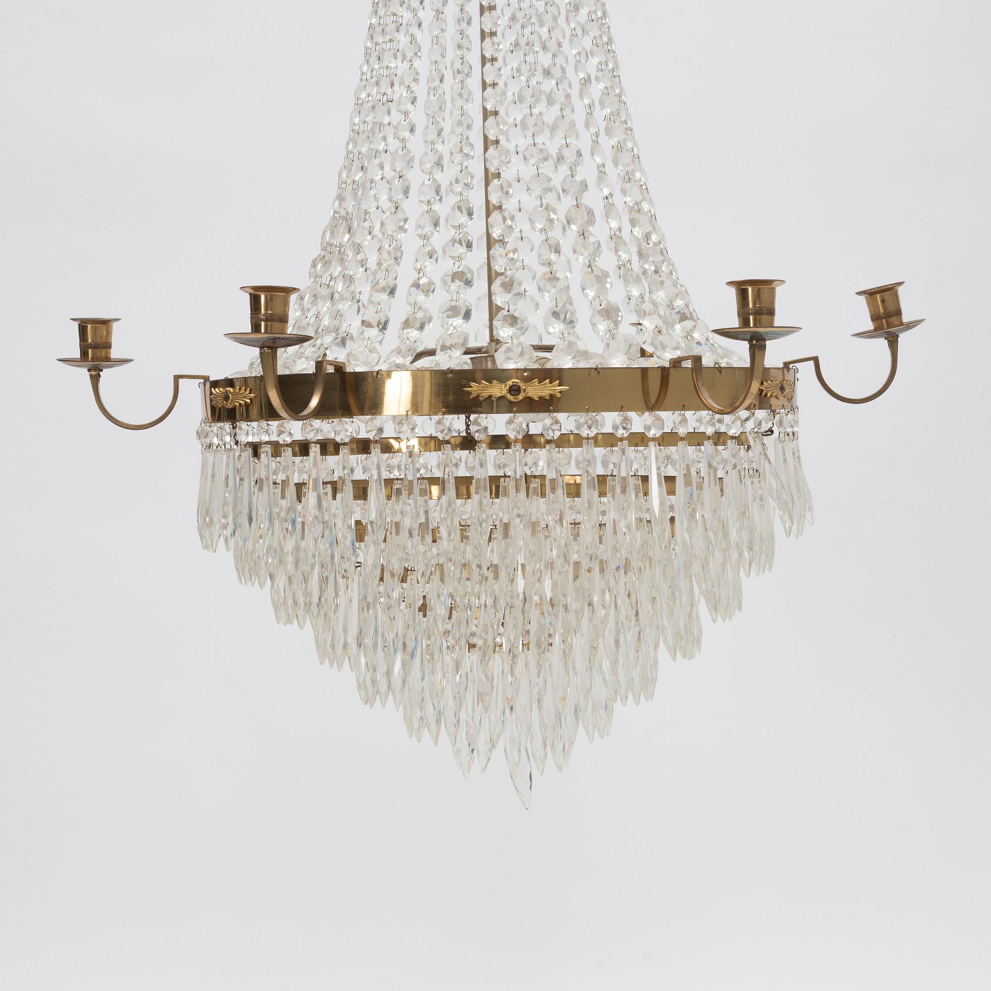 A Gustavian style chadelier, first halt fo the 20th Century.