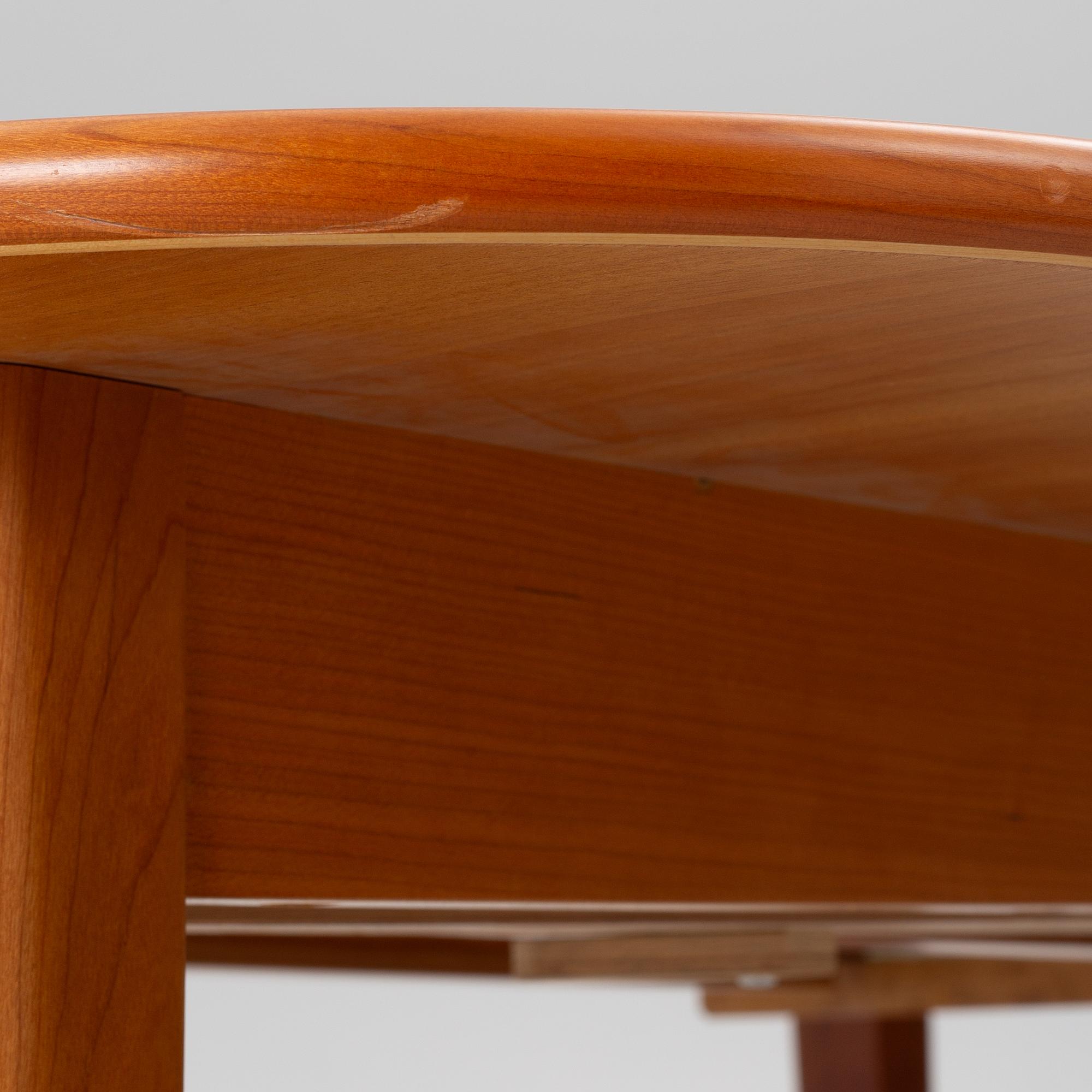 Josef Frank, dining table model 947, Svenskt Tenn, after 1985.