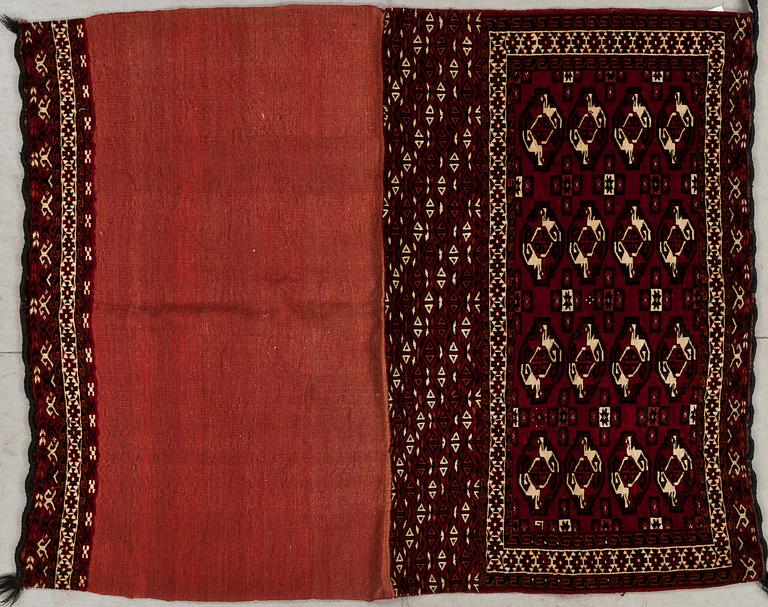 KAMELVÄSKA, semiantik, Tekke-Youmud, ca 146x116.