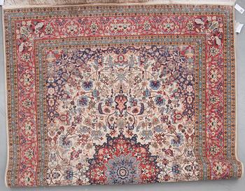 MATTA, troligen Hereke, old. Ca 300x210 cm.