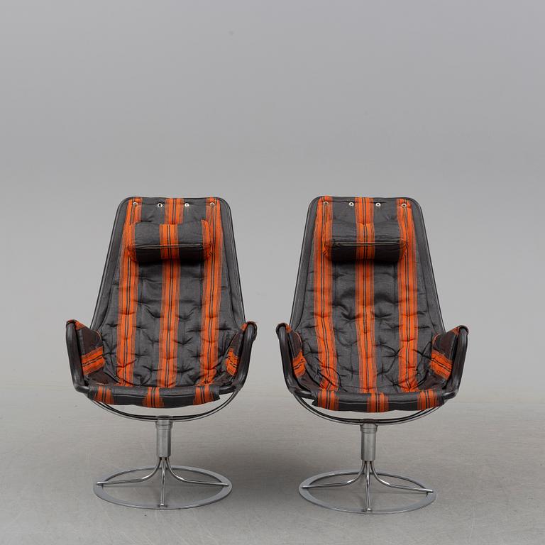 A pair of 'Jetson' easy chairs by Bruno Mathsson for Dux.