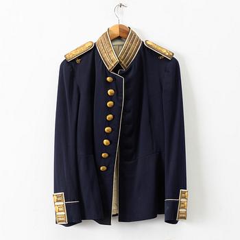 Uniform, m/1886, for officer of the Life Regiment Grenadiers.