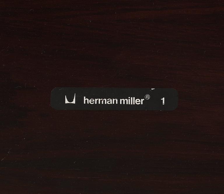 A Charles & Ray Eames "Lounge Chair and ottoman", Herman Miller, USA.