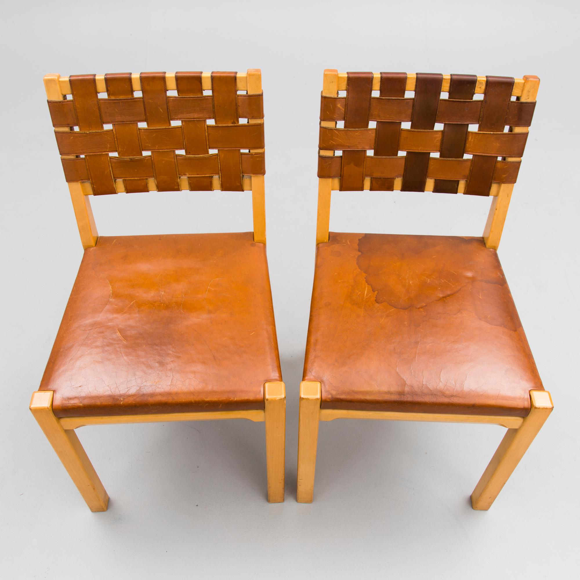 AINO AALTO, STOLAR, ett par, 615, Artek, 1900-talets mitt.