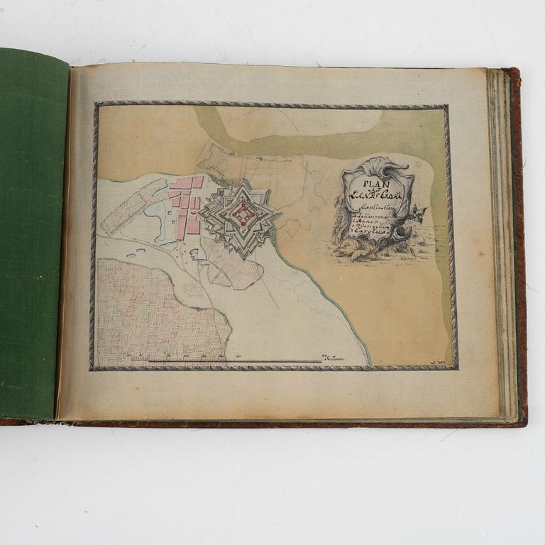 Album från 1746 med 22 akvareller över fästningar, gåva av Gabriel Cronstedt till tronföljaren Adolf Fredrik.