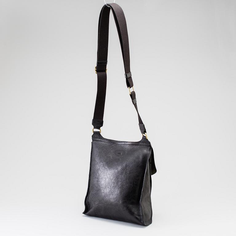 A Mulberry "Anthony Messenger" shoulder bag.